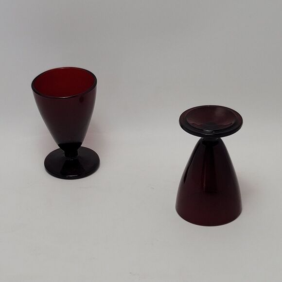 Vintage Anchor Hocking 2 Royal Ruby Red Cordial Shot Footed Wine Glasses Barware - Picture 2 of 9